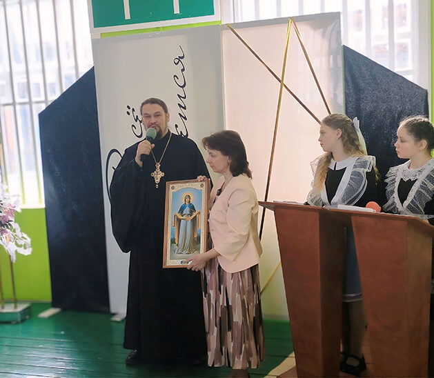 Туркушская основная школа отметила 90-летний юбилей